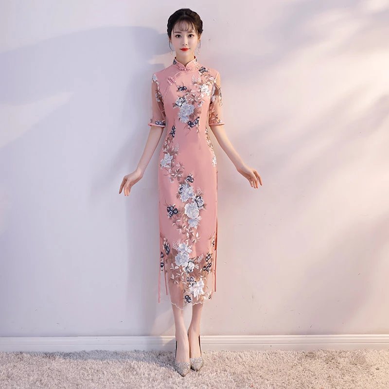 繡花旗袍裙，方寸之間心盡顯女人之美
